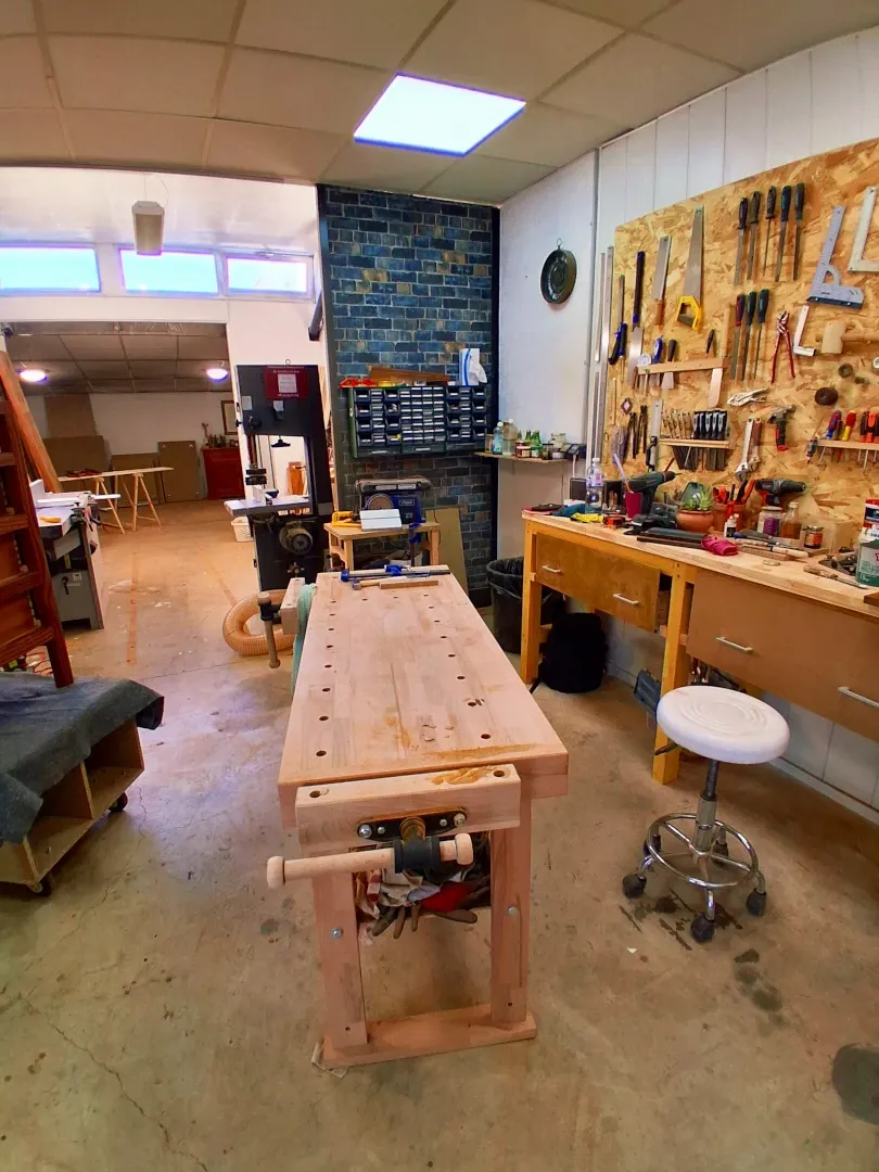 Vue d'un atelier de menuiserie